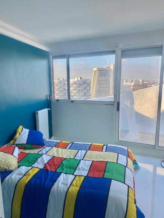 14Eme Et Der Etage "Arty" Avec 2 Chambres Et Vue Panoramique ! Creteil Luaran gambar